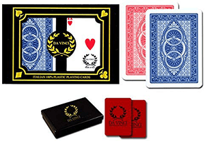 Da Vinci Ruote cards featuring the red and blue backs as well as their hard case